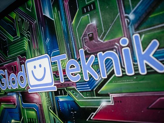 GladTeknik vægmaleri